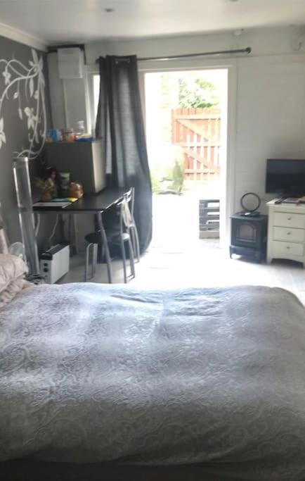 Belfast Private Room, En-Suite & Own Access Zewnętrze zdjęcie